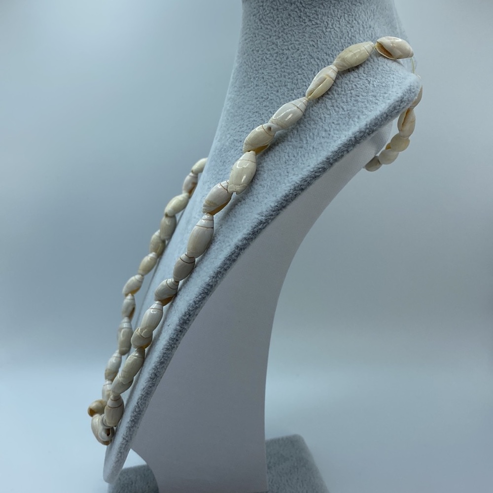 Seashell Necklace - Picture 5 of 7